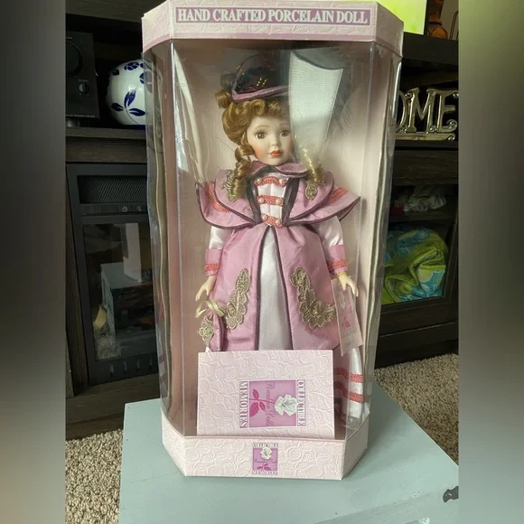 NWT Hand Crafted Pretty in Pink- “Collectable Memories” Doll, Elegant, FunGifts🎄 - Picture 13 of 16